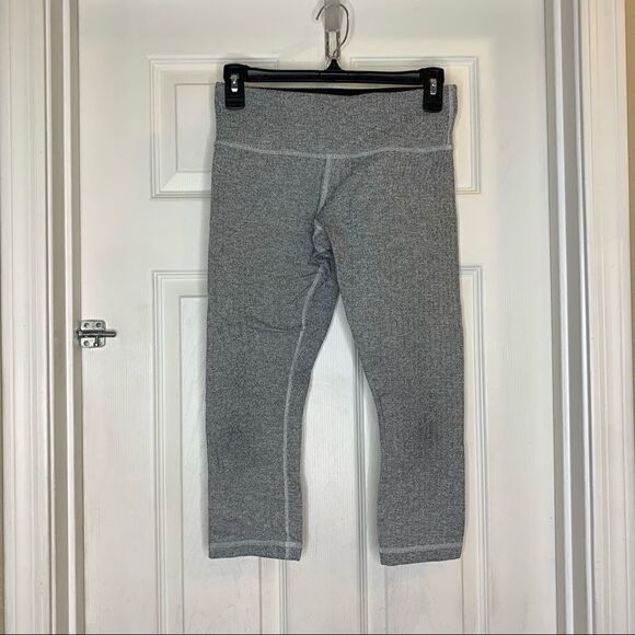 Lululemon Herringbone Ghost crop legging Size 6 - Picture 2 of 8